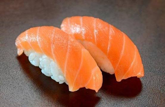 Sushi Salmão 12 unidades